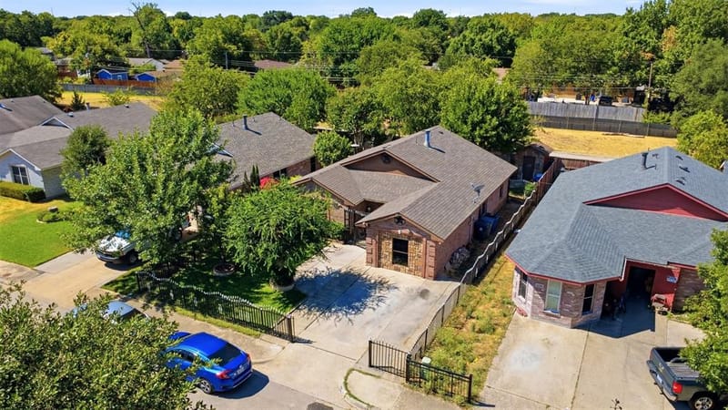 4704 Lizzy Drive, Dallas TX 75211 - Photo 22