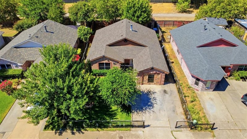 4704 Lizzy Drive, Dallas TX 75211 - Photo 25