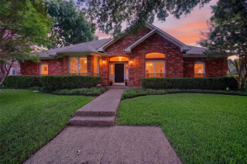 12324 Creekspan Drive, Dallas TX 75243 - Photo 2