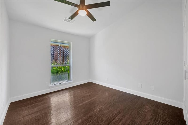 5208 Streamwood Lane, Plano TX 75093 - Photo 32