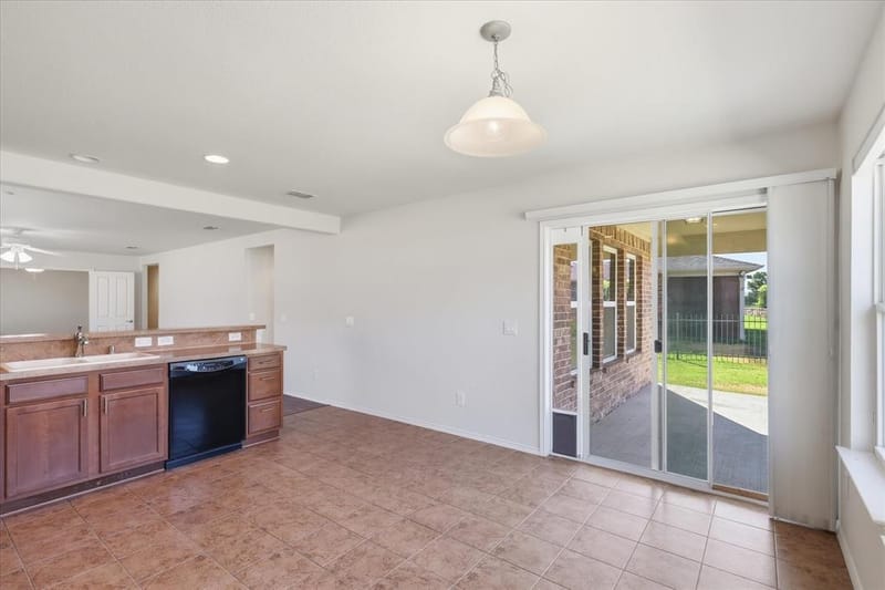 7927 Estancia Drive, Frisco TX 75036 - Photo 9