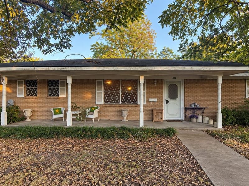 600 Carroll Street, Kerens TX 75144 - Photo 2