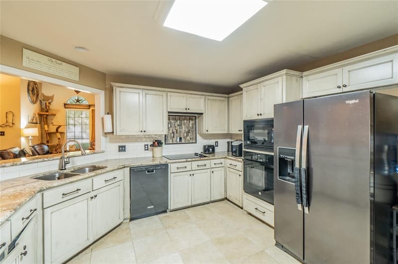 2830 Brads Way, Midlothian TX 76065 - Photo 6