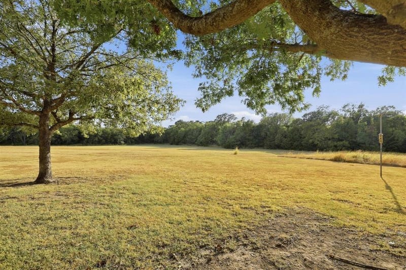 205 Whitworth Road, Whitewright TX 75491 - Photo 32