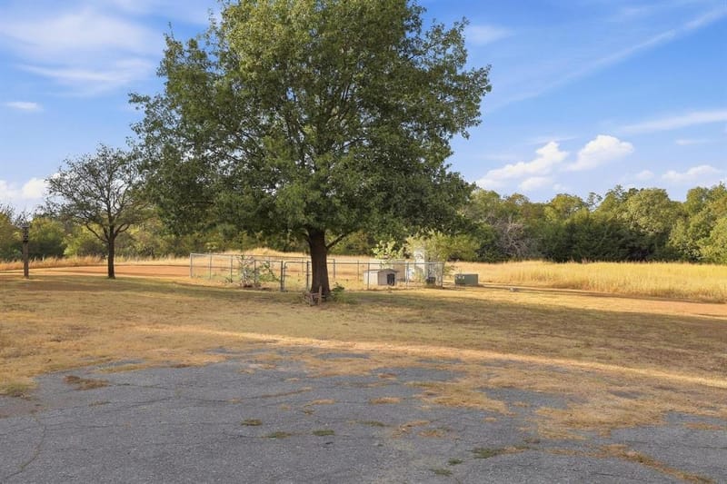 205 Whitworth Road, Whitewright TX 75491 - Photo 35