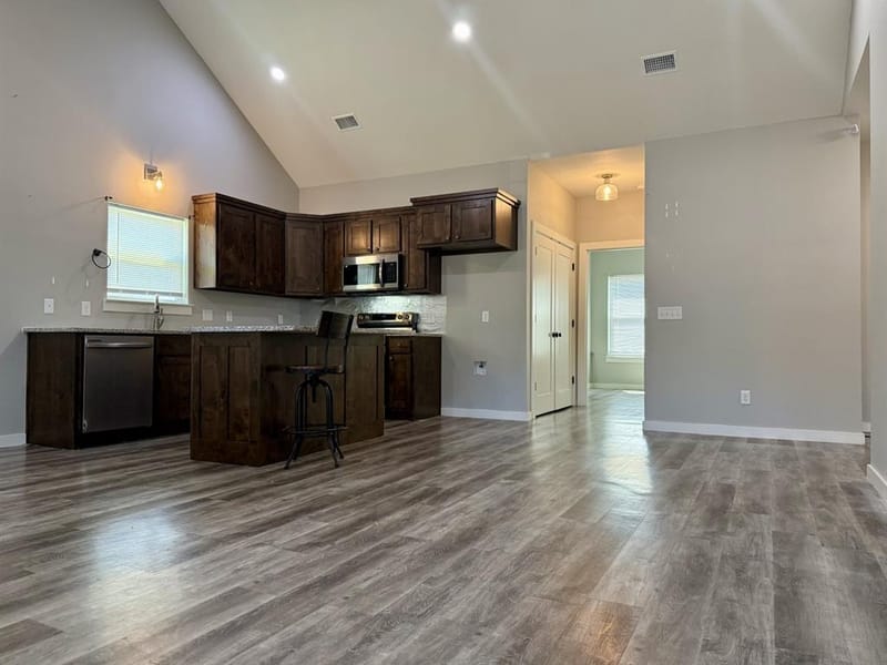 120 W Fairview Street, Blossom TX 75416 - Photo 7