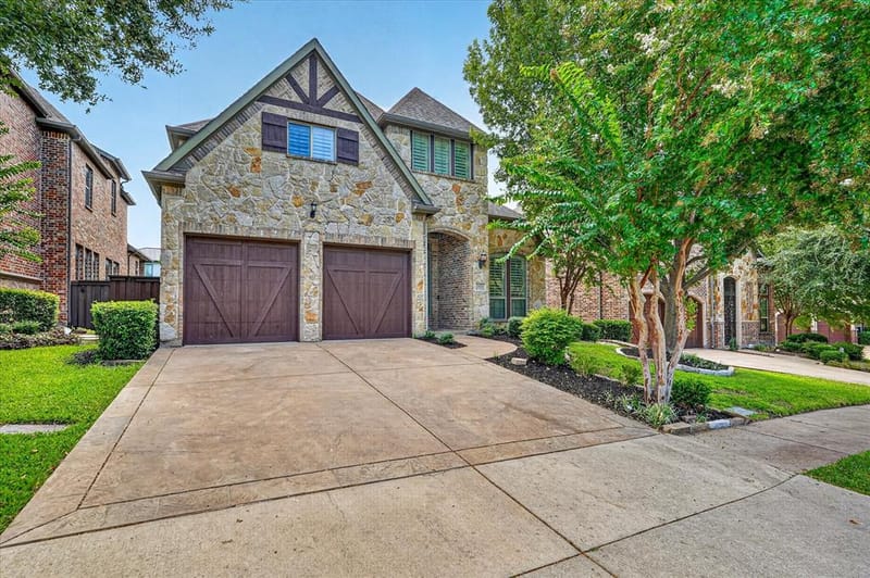 2024 S Hill Drive, Irving TX 75038 - Photo 2