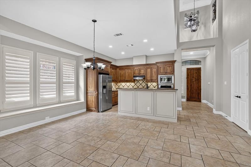 2024 S Hill Drive, Irving TX 75038 - Photo 6