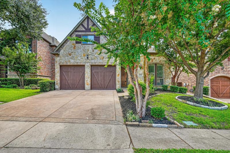 2024 S Hill Drive, Irving TX 75038