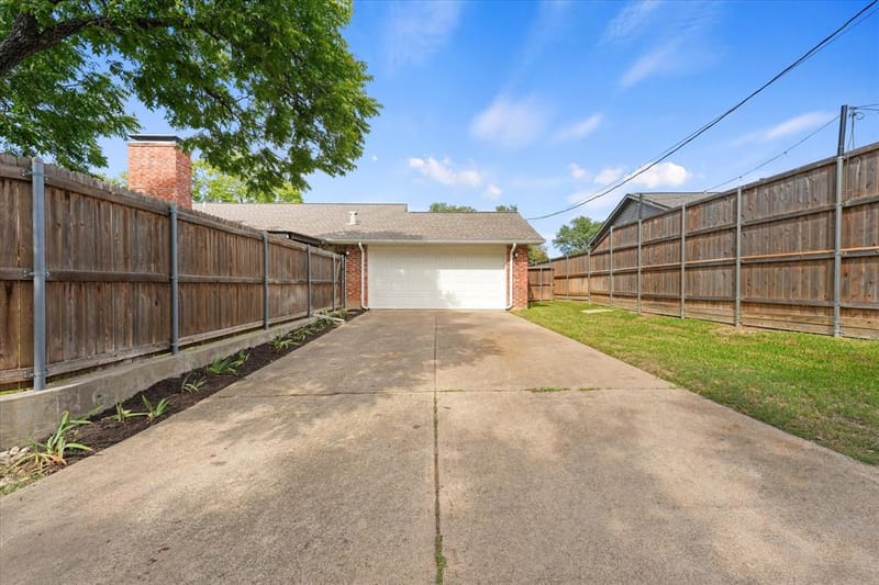 6622 Hunters Ridge Drive, Dallas TX 75248 - Photo 24