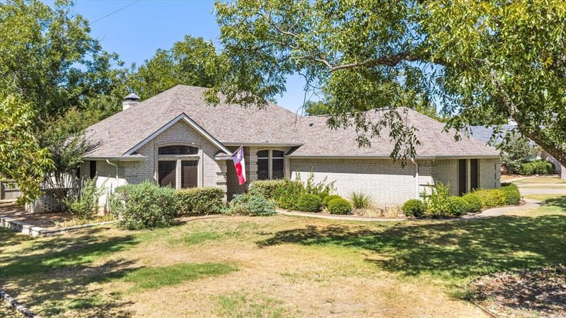 9008 Magnolia Vale Drive, Granbury TX 76049 - Photo 31