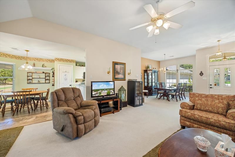 9008 Magnolia Vale Drive, Granbury TX 76049 - Photo 8