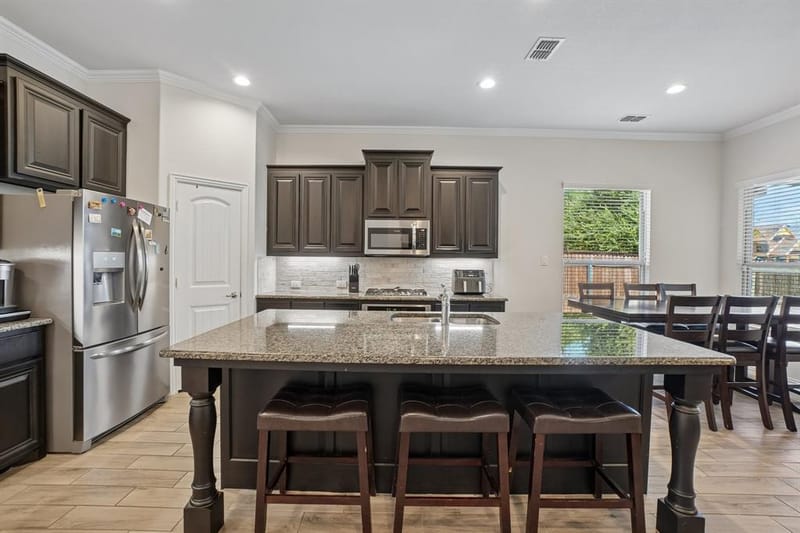706 Dover Drive, Midlothian TX 76065 - Photo 11