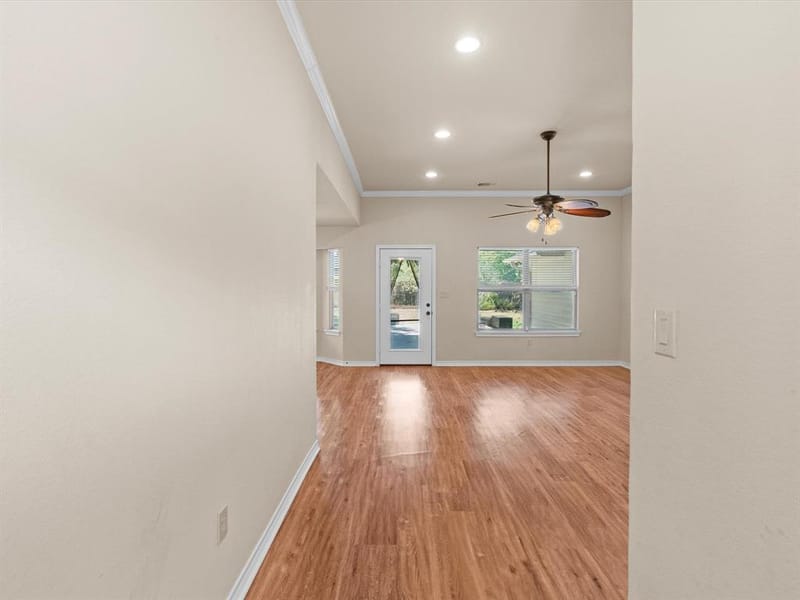 209 Main Street, Tioga TX 76271 - Photo 6