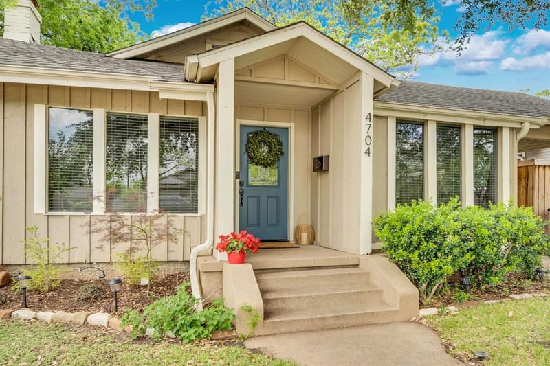 4704 Birchman Avenue, Fort Worth TX 76107 - Photo 2