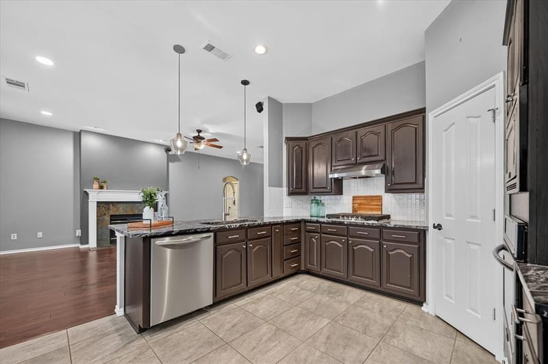 2720 Windstone Way, Corinth TX 76210 - Photo 9