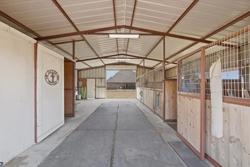 453 Kincannon Lane, Rhome TX 76078 - Photo 33