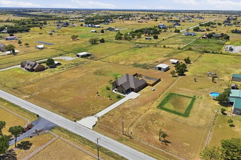 453 Kincannon Lane, Rhome TX 76078 - Photo 39