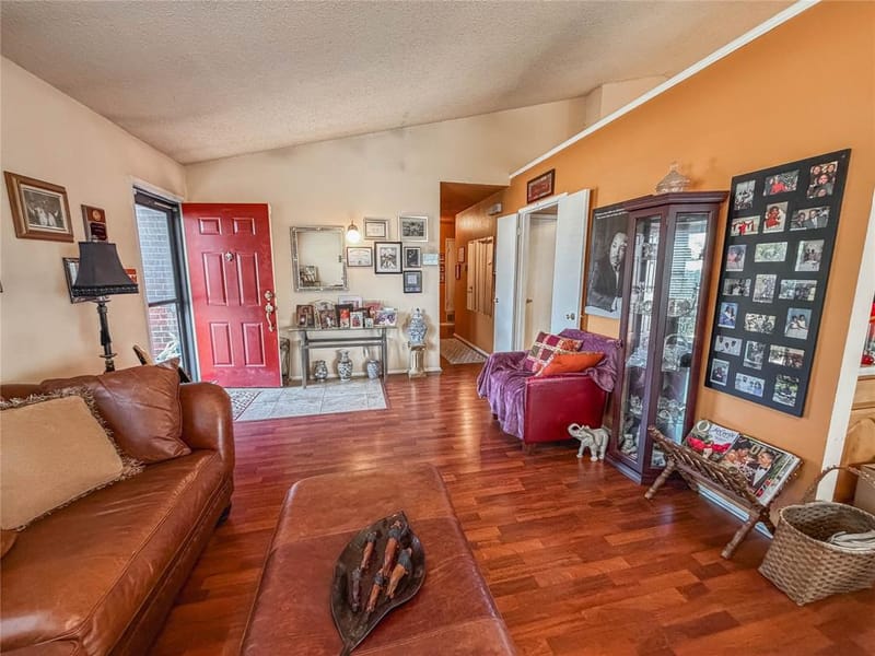 333 S Cannady Drive, Cedar Hill TX 75104 - Photo 7