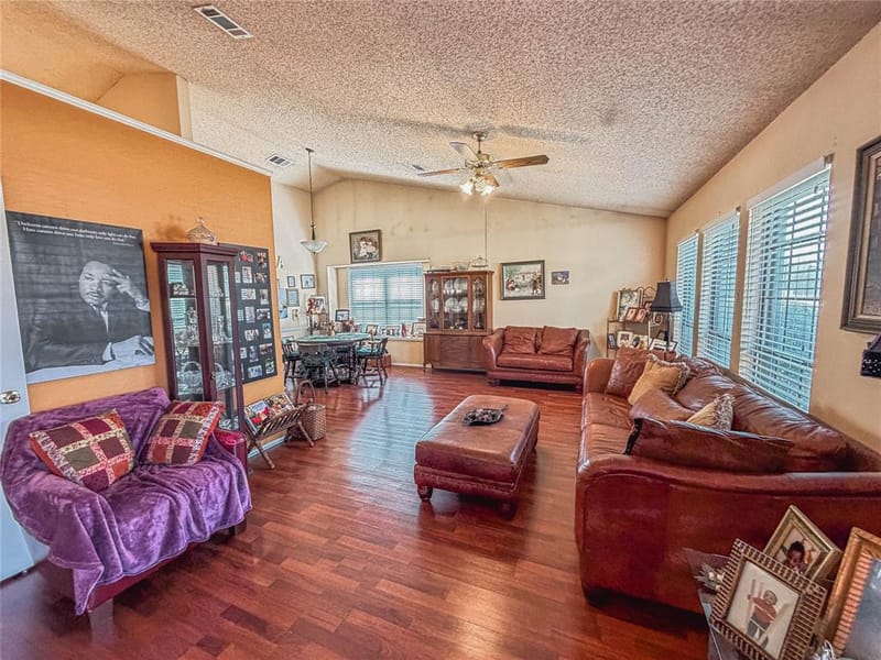 333 S Cannady Drive, Cedar Hill TX 75104 - Photo 10
