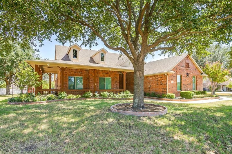 8101 Rodeo Drive, Denton TX 76208 - Photo 2