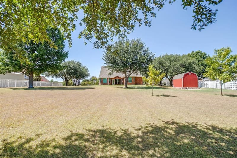 8101 Rodeo Drive, Denton TX 76208 - Photo 9
