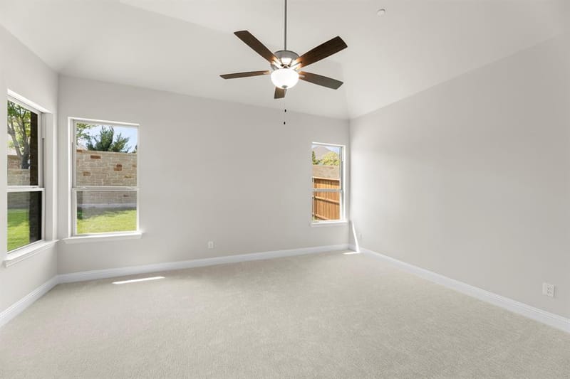 708 Splendor Drive, McKinney TX 75072 - Photo 4