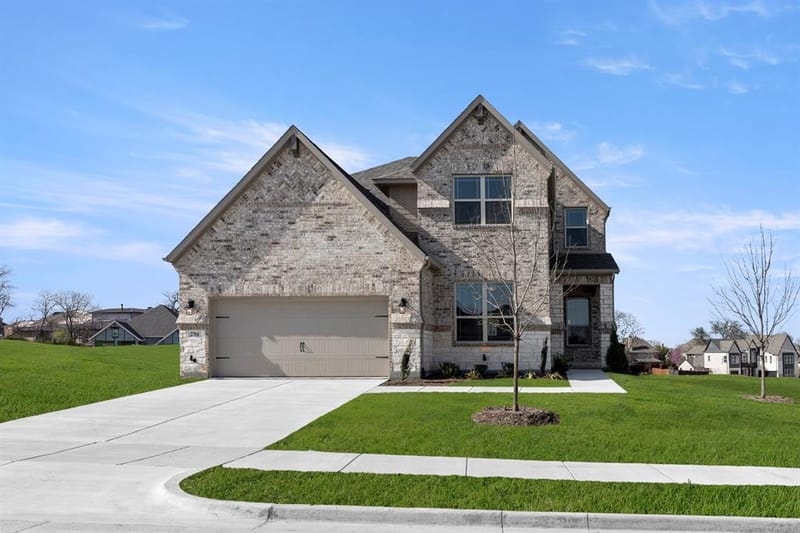 2704 Emerald Shallows Drive, McKinney TX 75072