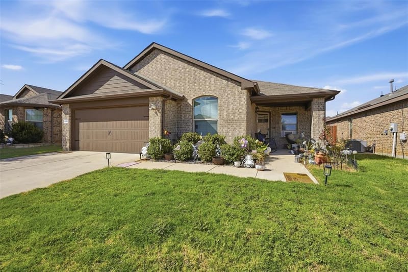 821 Rutherford Drive, Crowley TX 76036 - Photo 3
