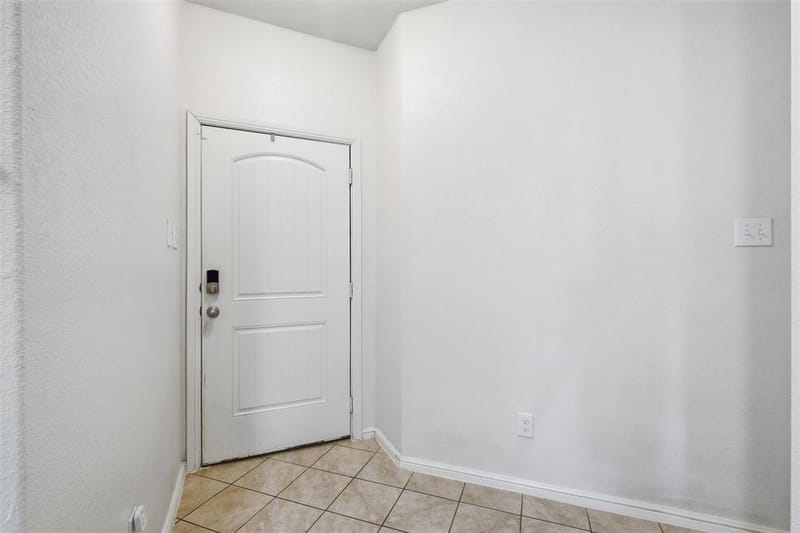 821 Rutherford Drive, Crowley TX 76036 - Photo 5