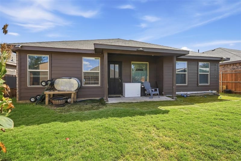 821 Rutherford Drive, Crowley TX 76036 - Photo 24