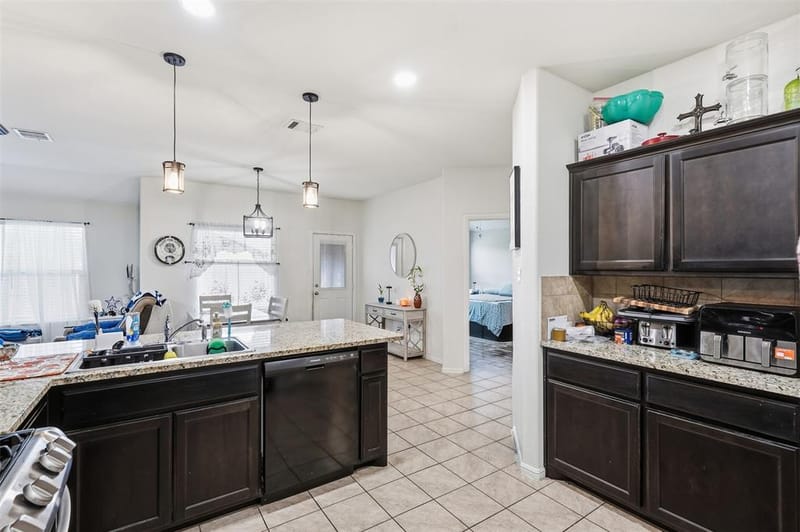 821 Rutherford Drive, Crowley TX 76036 - Photo 11