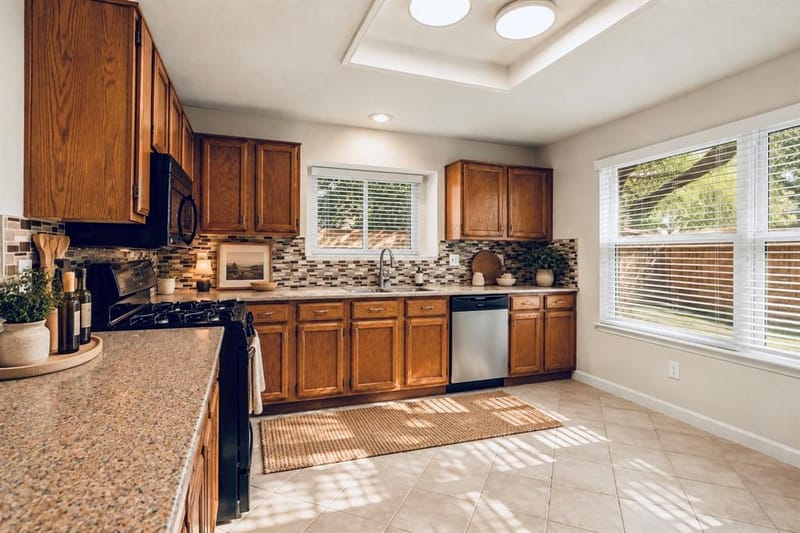 7016 Fall Creek Court, Watauga TX 76148 - Photo 7