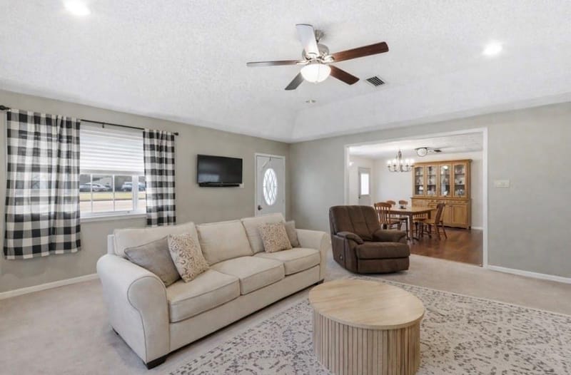 1224 N Texas Street, De Leon TX 76444