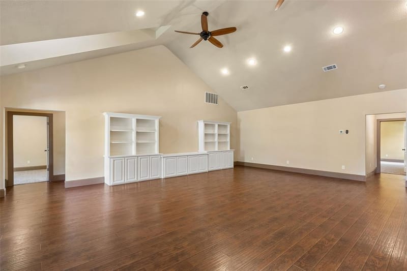 1925 Wildwood Drive, Grand Prairie TX 75050 - Photo 6