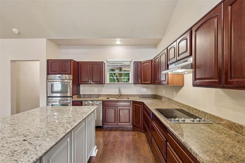 1925 Wildwood Drive, Grand Prairie TX 75050 - Photo 10
