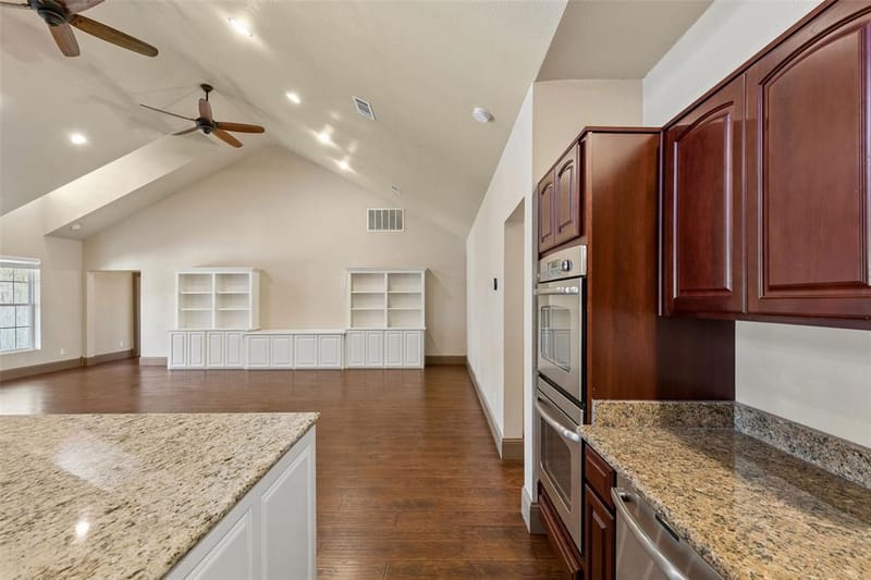 1925 Wildwood Drive, Grand Prairie TX 75050 - Photo 14