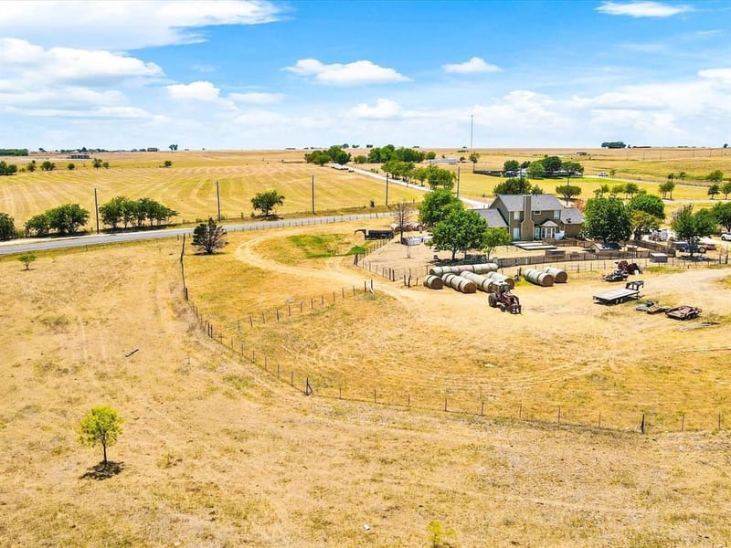 9501 Fm 2331, Godley TX 76044 - Photo 27