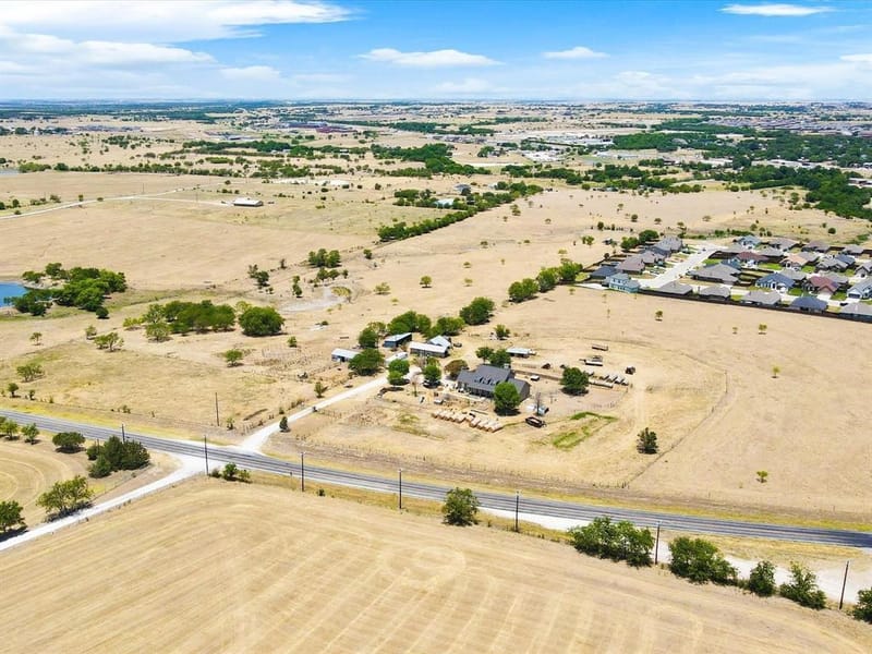 9501 Fm 2331, Godley TX 76044 - Photo 10