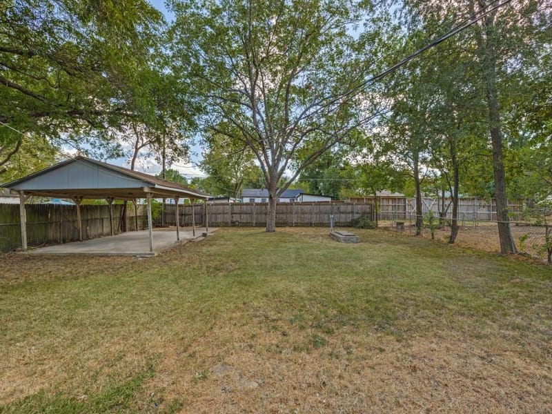 140 Edgefield Drive, Garland TX 75040 - Photo 12