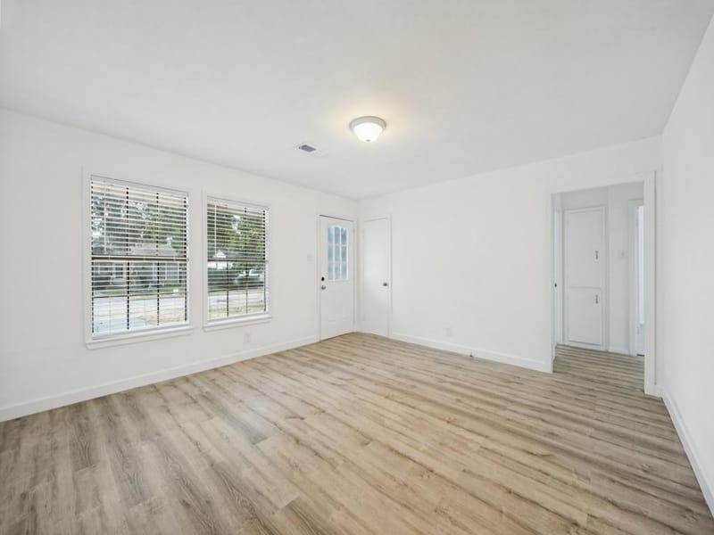 140 Edgefield Drive, Garland TX 75040 - Photo 7