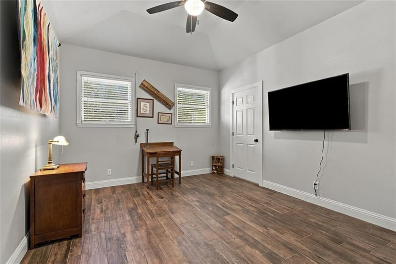 1005 S Denton Street, Gainesville TX 76240 - Photo 30