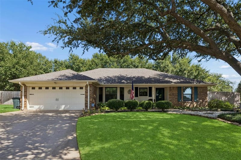 7416 Shady Hollow Court, North Richland Hills TX 76182