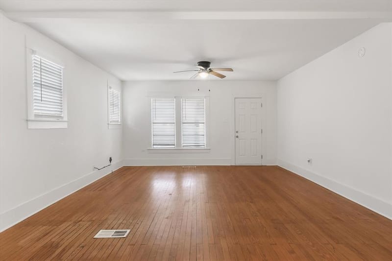 307 S Crockett Street, Edgewood TX 75117 - Photo 5