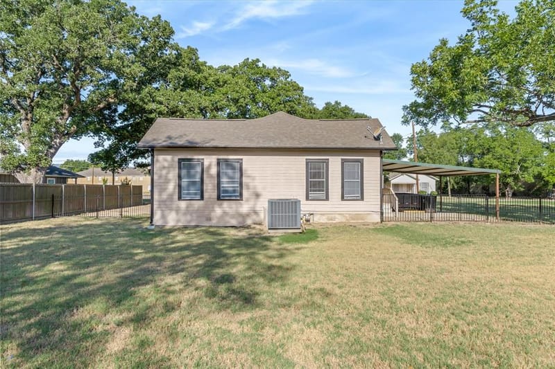 307 S Crockett Street, Edgewood TX 75117 - Photo 18