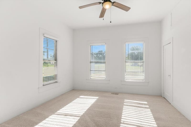307 S Crockett Street, Edgewood TX 75117 - Photo 11