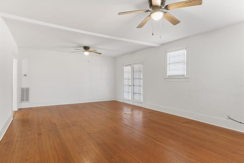 307 S Crockett Street, Edgewood TX 75117 - Photo 4
