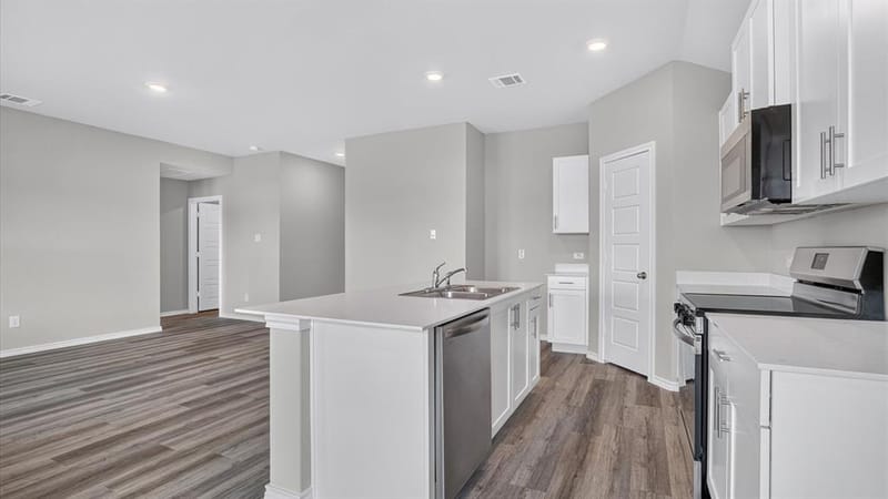 1020 BOLL WEEVIL Drive, Cleburne TX 76031 - Photo 5