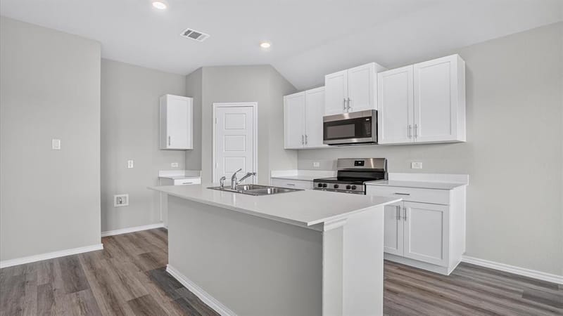 1020 BOLL WEEVIL Drive, Cleburne TX 76031 - Photo 4