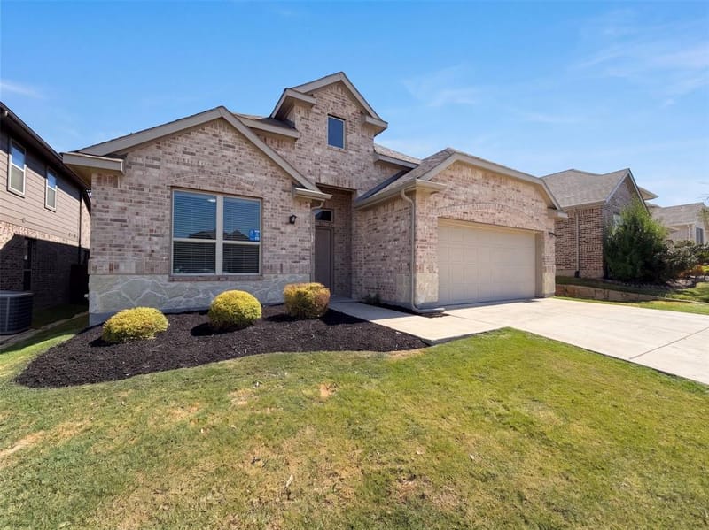 14316 Spitfire Trail, Fort Worth TX 76262